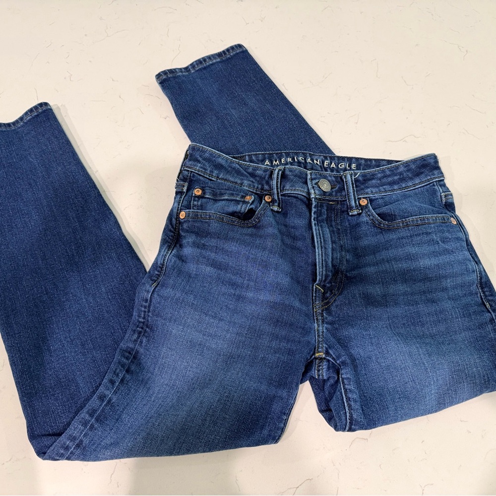 American Eagle Outfitters Men’s Dark Blue Jeans